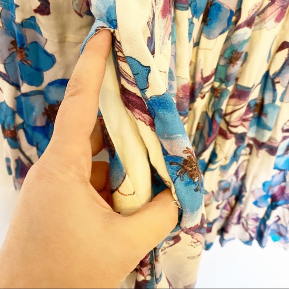 Free People Tegan Floral Mini Dress keyhole
Purple and Blue Bell Sleeves Boho - Picture 10 of 10